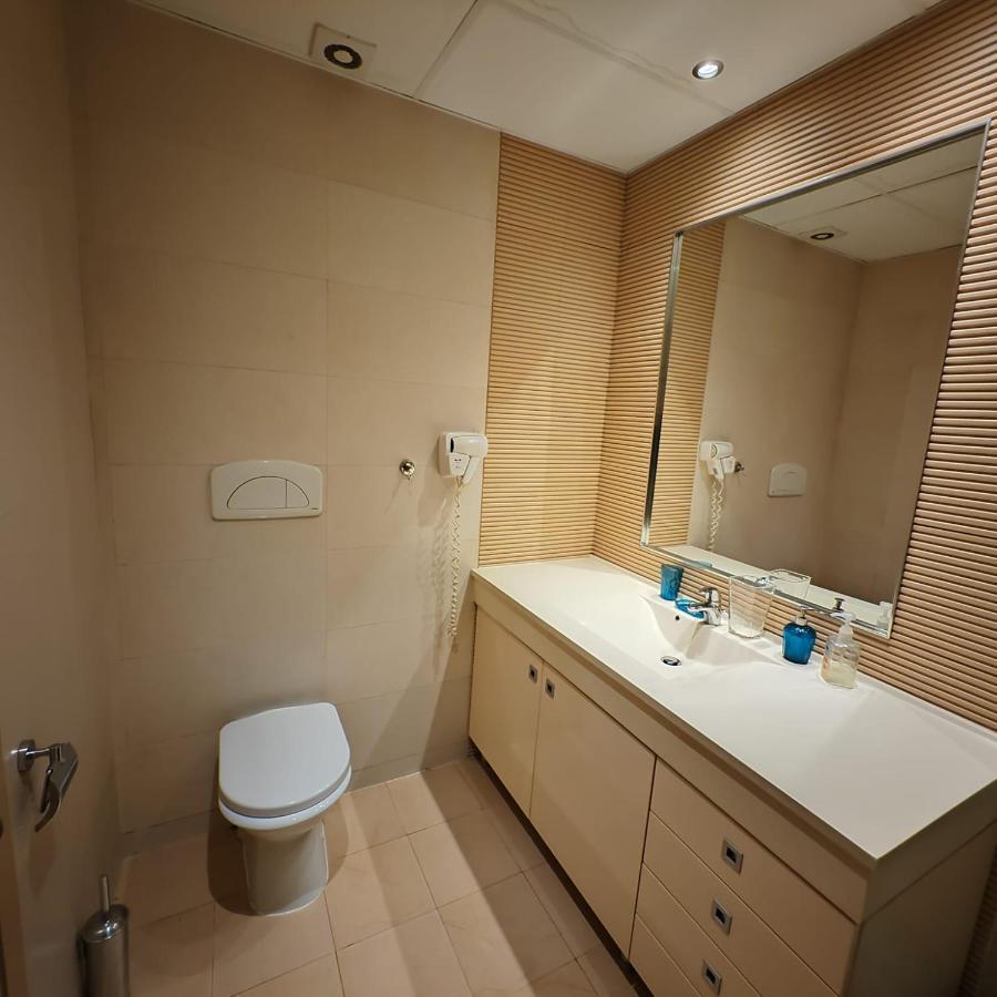 Biaparthotel Bukarest Exteriör bild